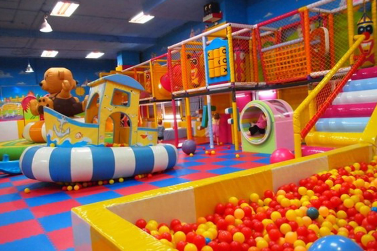 The Reason Why Children's Naughty Castles Are Built Indoors