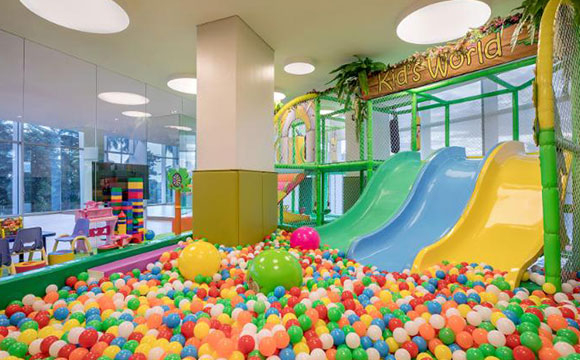 Hotel-childrens-play-area-3